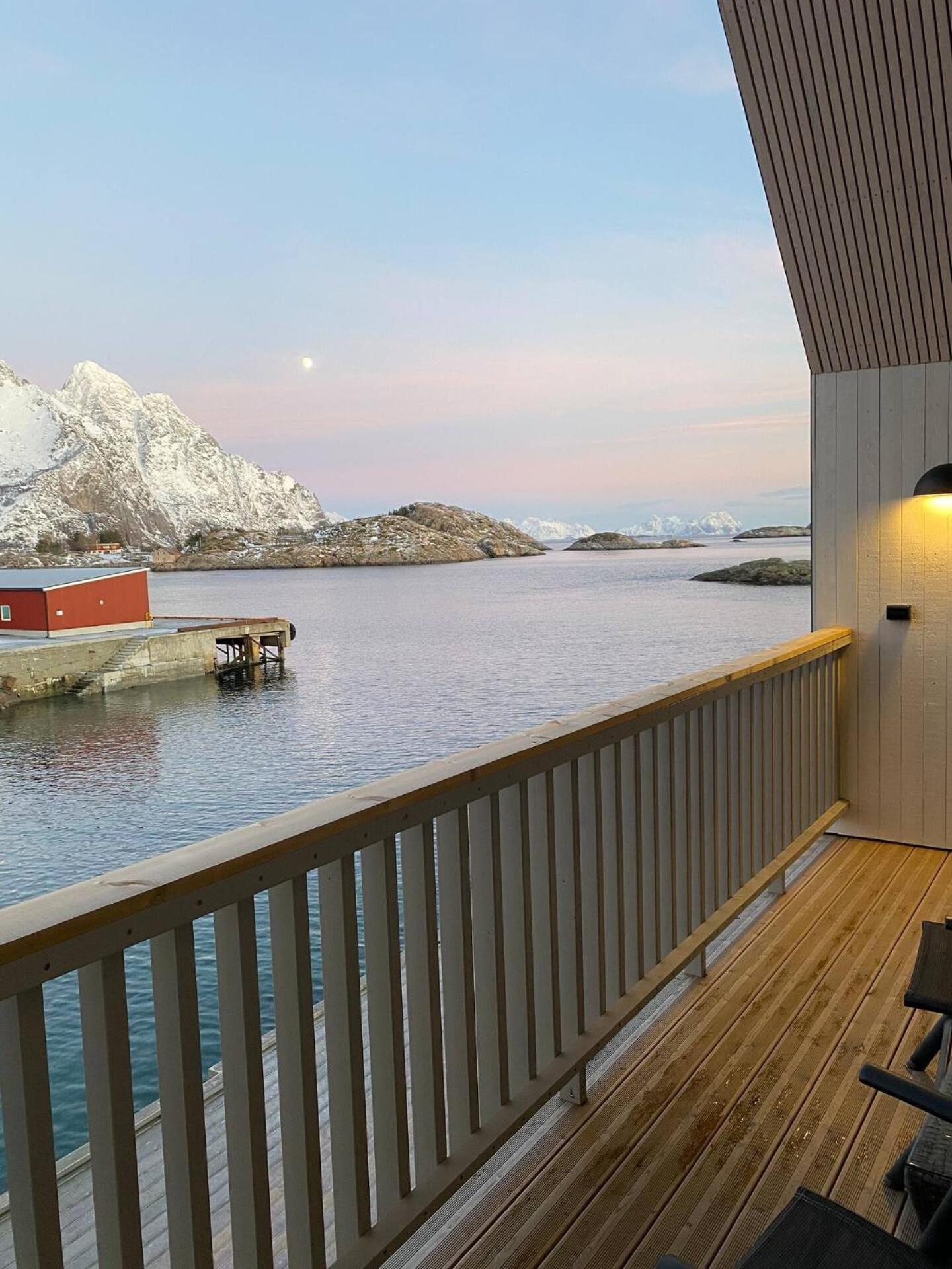 Ny Leilighet I Henningsvaer! Esterno foto